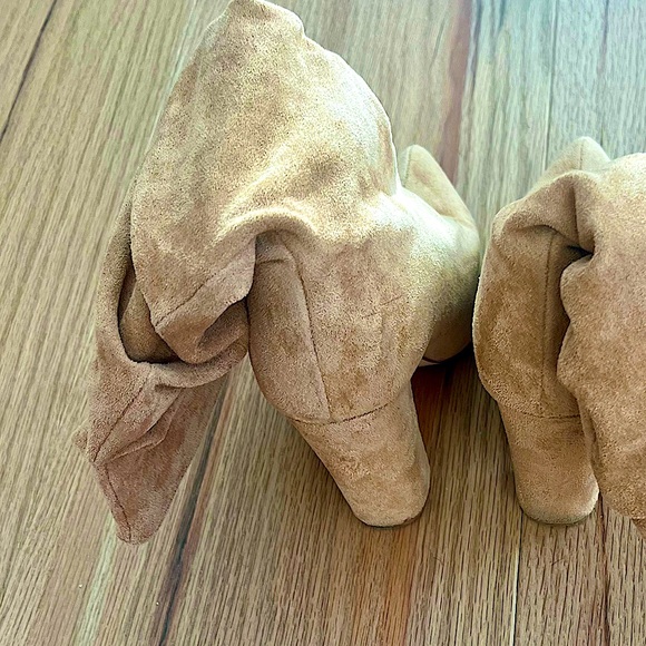 Boots - Picture 5 of 5